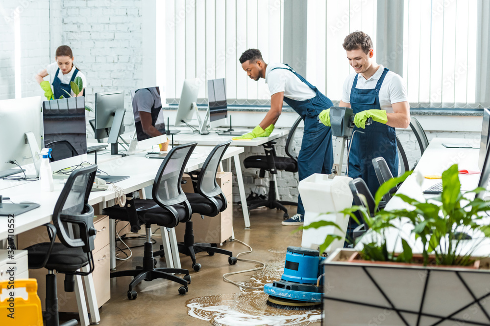 Top 5 Specialty Commercial Cleaning Solutions for High-Traffic Offices